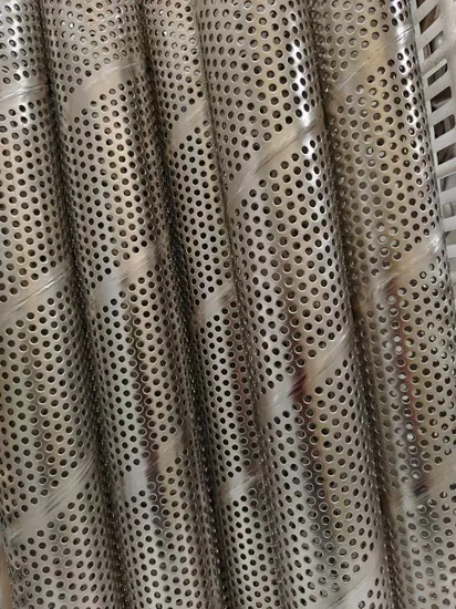 1.5mm Thick Welded Carbon Steel Tubes Raw Welded Head to Head Perforation R4 Perforated Steel Pipe